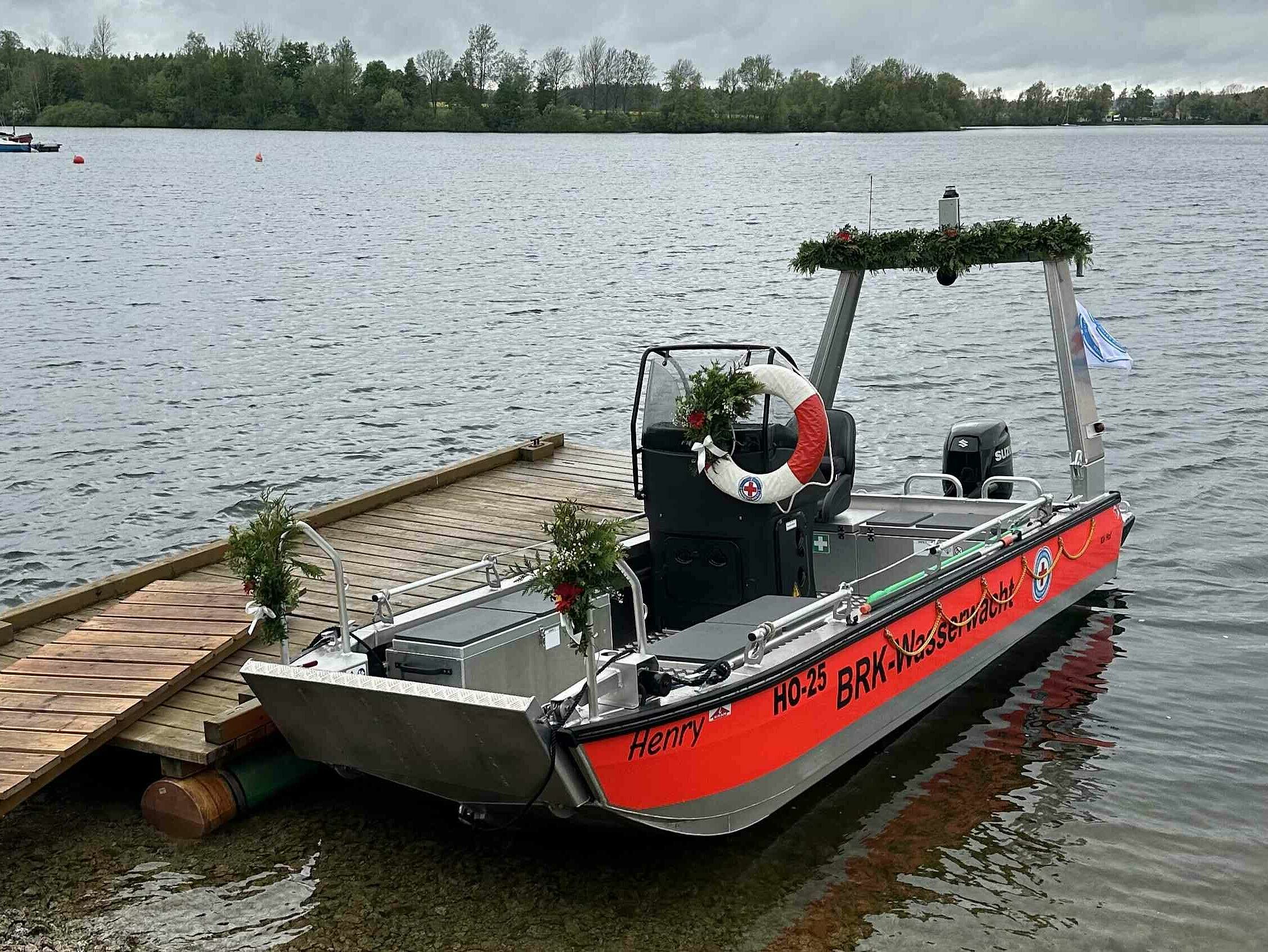 Das neu in Dienst gestellte Boot namens Henry