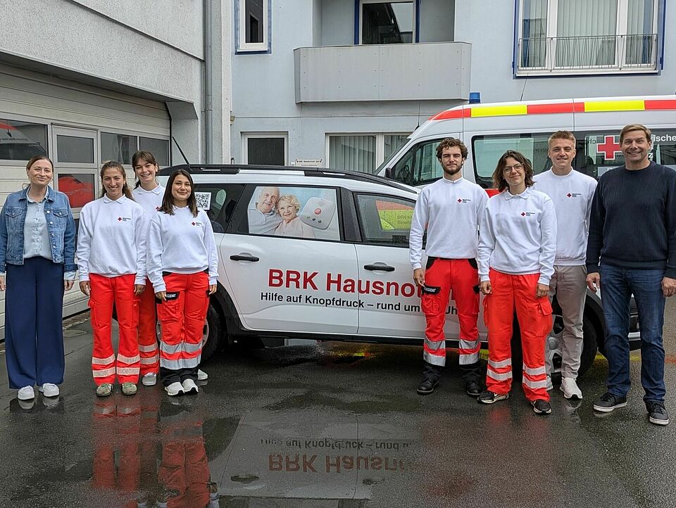 Das Team der Werber zusammen mit dem Geschäftsführer und der Ansprechpartnerin für Fördermitglieder im Kreisverband