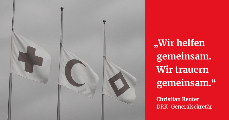 Das Bild zeigt die Trauerbeflaggung