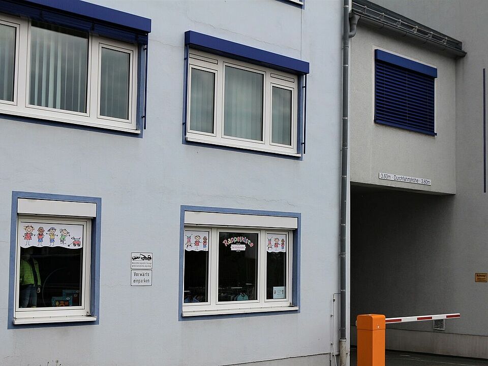 Zugang zur Rappelkiste in der Ernst-Reuter-Straße